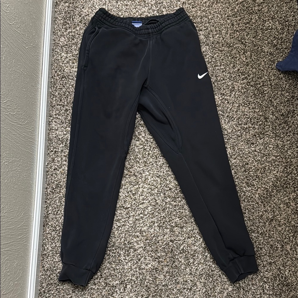 Nike Black Fleece Jogger Sweatpants Cuffed